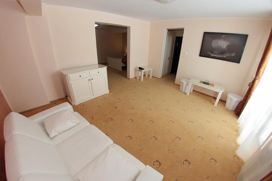 Hotel Imperium ซูชาวา ภายนอก รูปภาพ