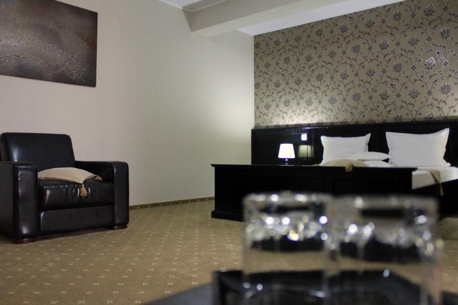 Hotel Imperium ซูชาวา ภายนอก รูปภาพ
